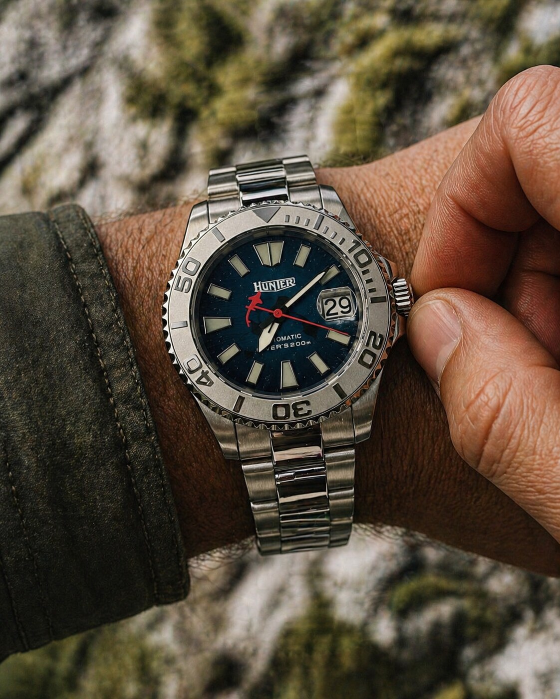 Apex Hunter — Open Water on Stainless Steel